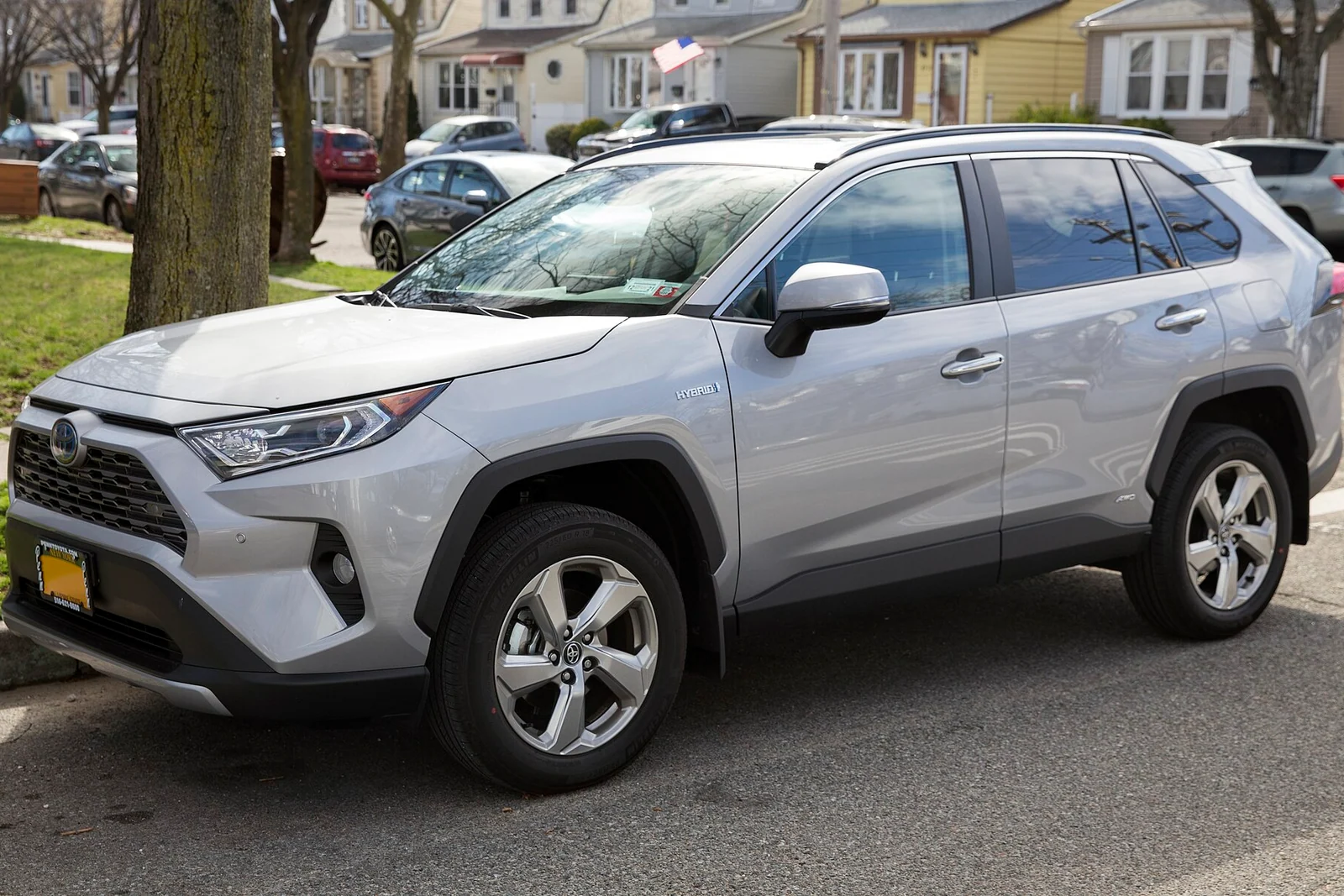 2020 Toyota RAV4 Hybrid Limited AWD in Silver Sky Metallic