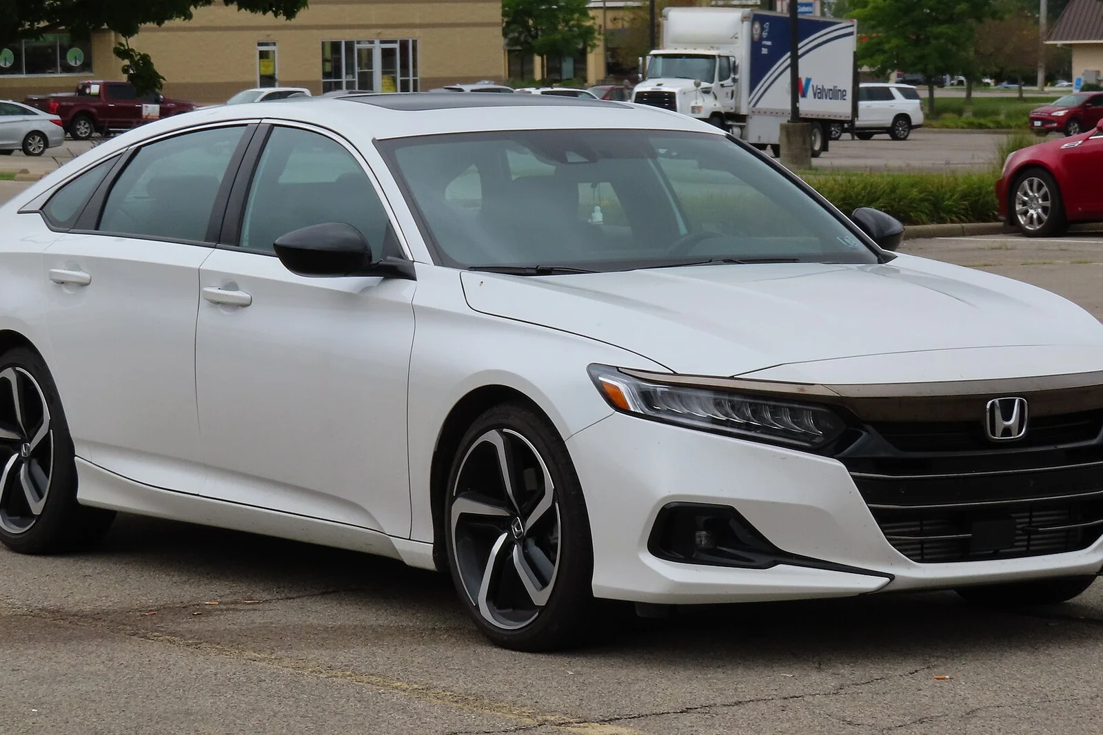2021 Honda Accord Sport 2.0T in Platinum White Pearl